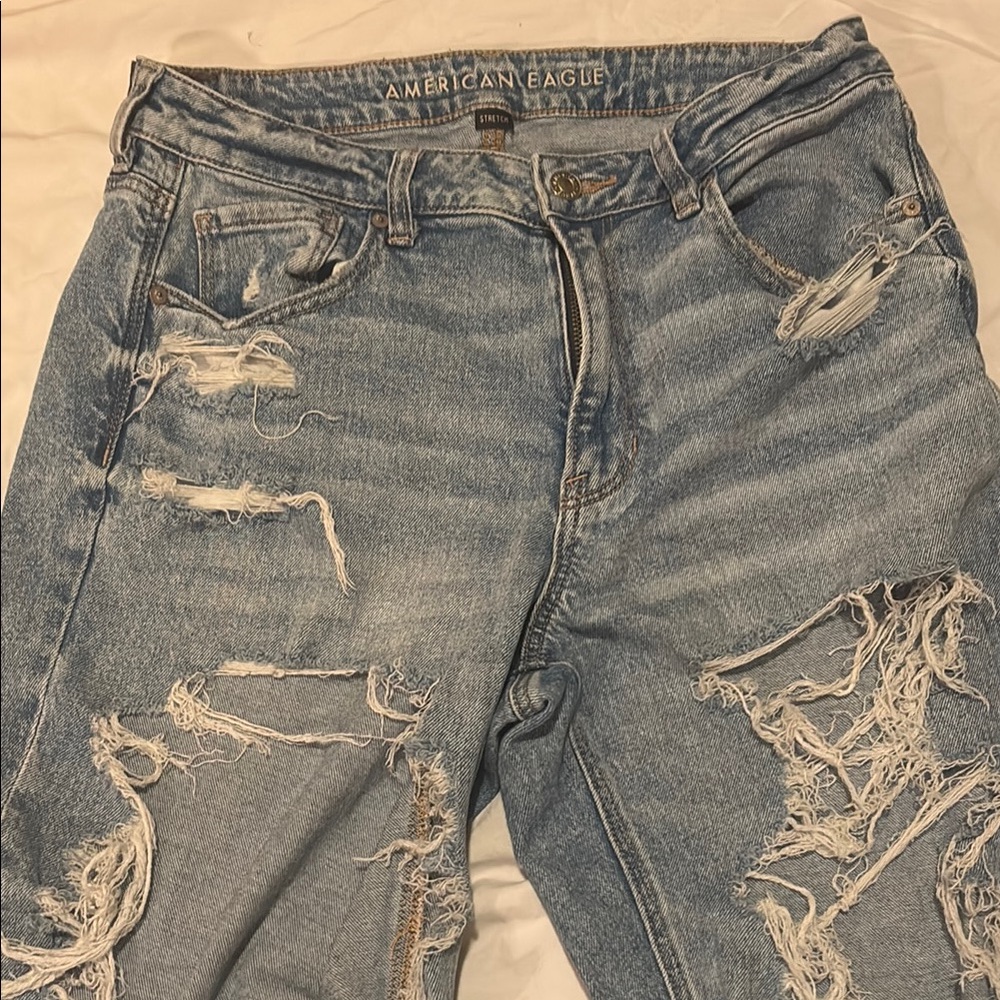 American Eagle Outfitters Light Blue Distressed Boyfriend Jeans